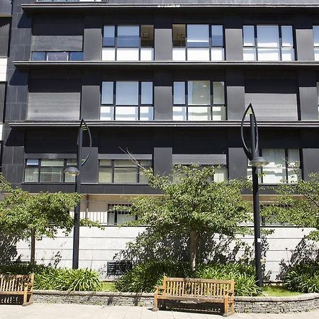 Pension T5 Donostia Suites San Sebastian Bagian luar foto