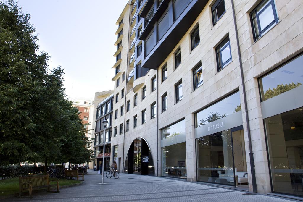 Pension T5 Donostia Suites San Sebastian Bagian luar foto